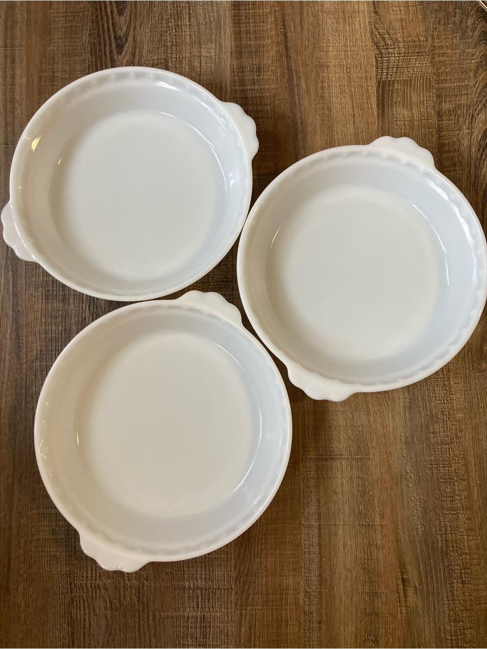 Pyrex White Ceramic Round Pie Plates Set of 3 - 8.5”